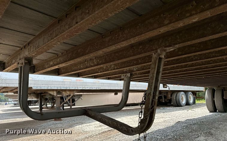 image for item DF8617 1999 Fruehuaf dry van trailer