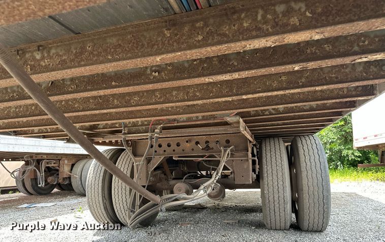 image for item DF8617 1999 Fruehuaf dry van trailer