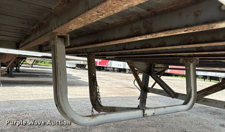 image for item DF8617 1999 Fruehuaf dry van trailer