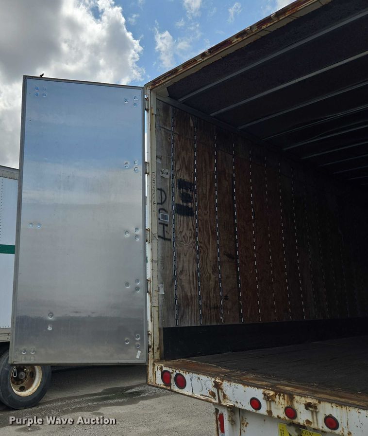 image for item DF8619 2000 Lufkin TFV-IPST dry van trailer