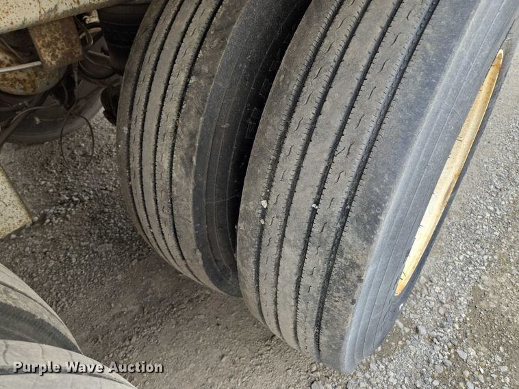 image for item DF8619 2000 Lufkin TFV-IPST dry van trailer