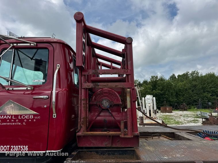 image for item DI9821 1998 Mack RD690S winch truck