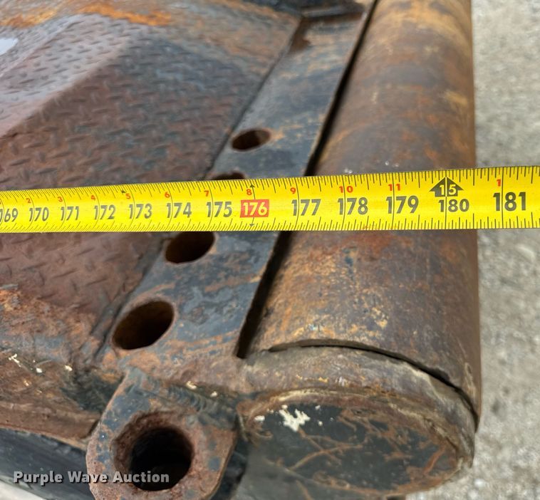 image for item DI9821 1998 Mack RD690S winch truck