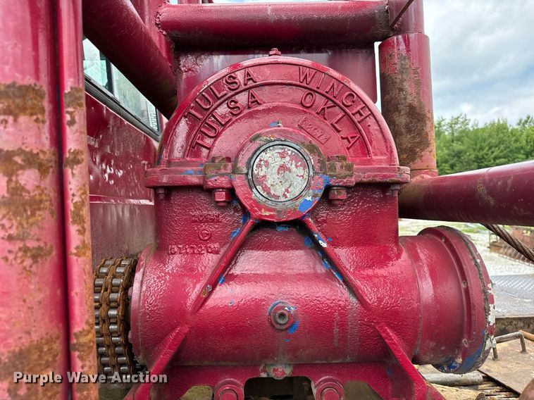 image for item DI9821 1998 Mack RD690S winch truck