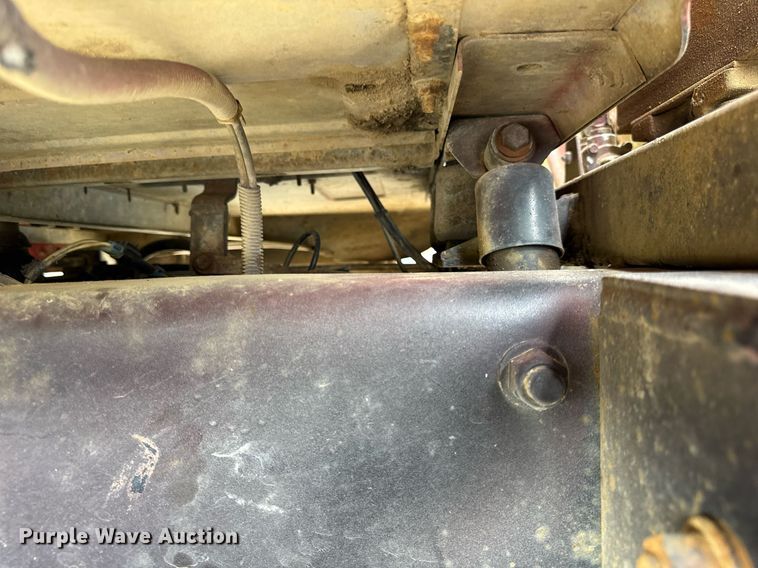 image for item DI9821 1998 Mack RD690S winch truck