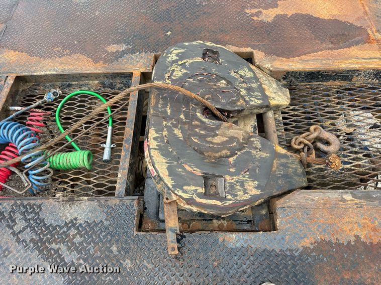 image for item DI9821 1998 Mack RD690S winch truck