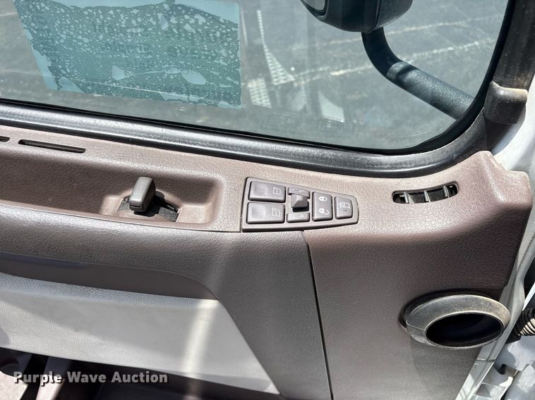 image for item DM1955 2018 Volvo Truck VNL Day cab