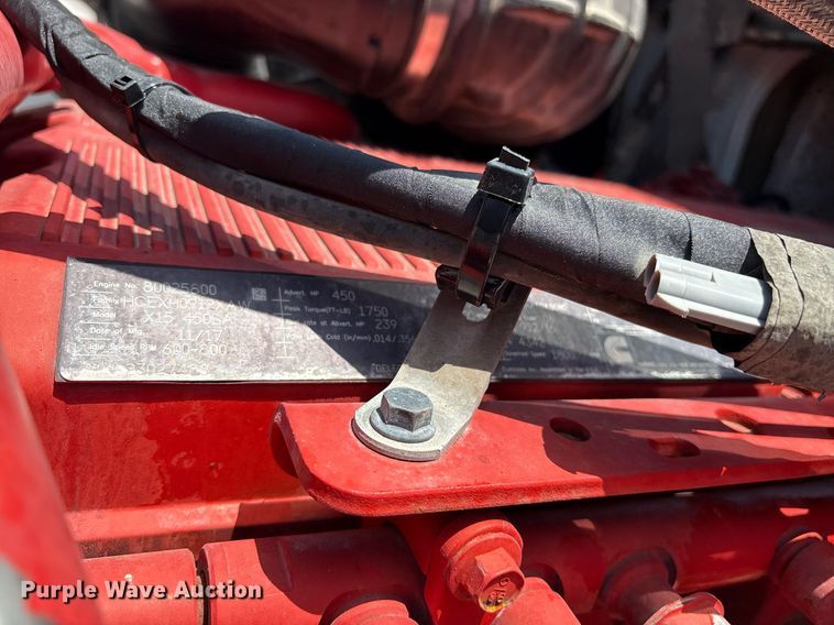 image for item DM1955 2018 Volvo Truck VNL Day cab