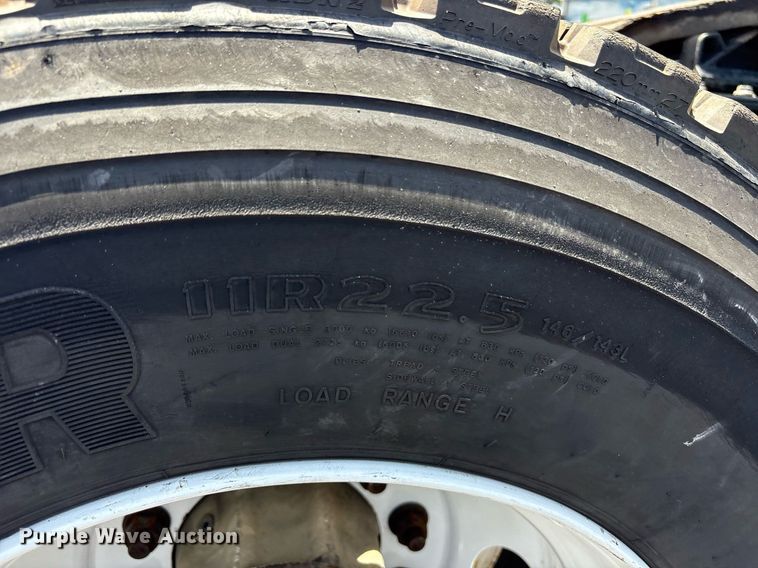 image for item DM1955 2018 Volvo Truck VNL Day cab