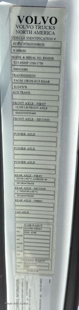 image for item DM1956 2018 Volvo VNL semi truck