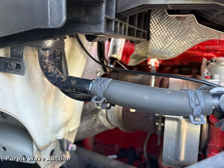 image for item DM1957 2018 Volvo VNL semi truck