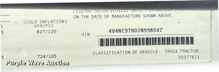 image for item DM1958 2018 Volvo VNL semi truck