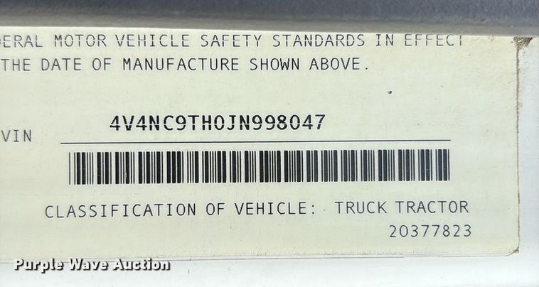 image for item DM1958 2018 Volvo VNL semi truck