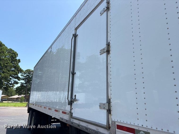 image for item DM1959 2012 Utility VS2DX dry van trailer