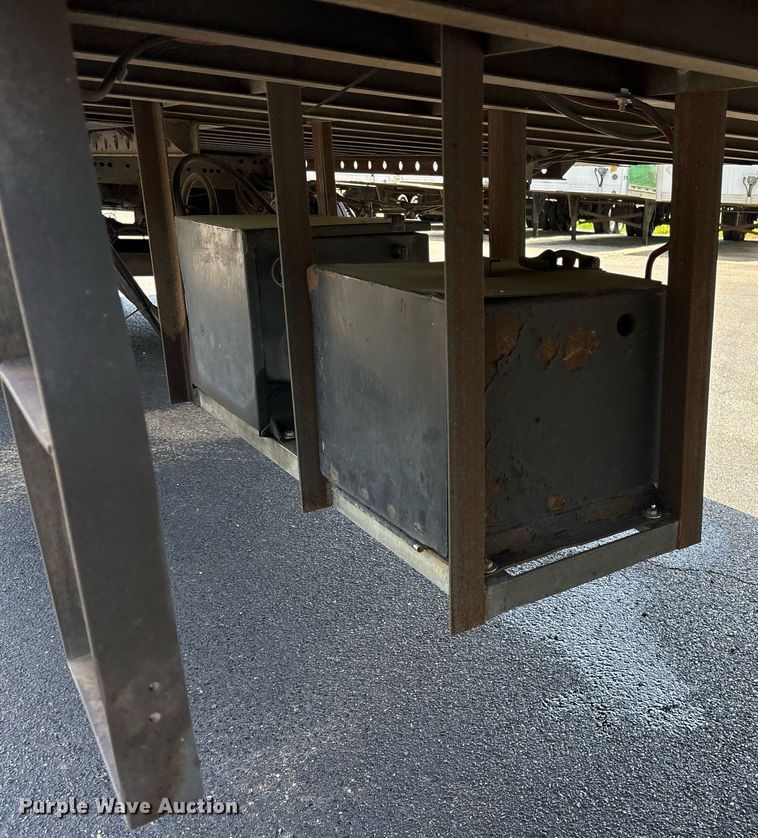 image for item DM1959 2012 Utility VS2DX dry van trailer