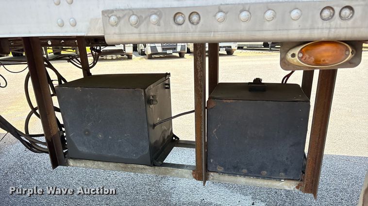 image for item DM1959 2012 Utility VS2DX dry van trailer