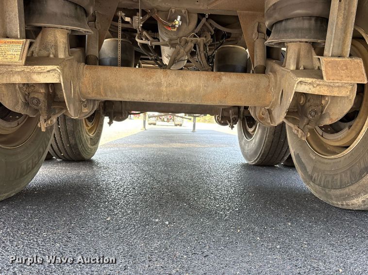 image for item DM1959 2012 Utility VS2DX dry van trailer