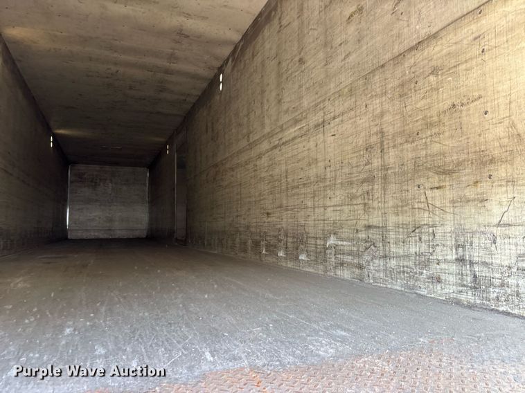 image for item DM1959 2012 Utility VS2DX dry van trailer