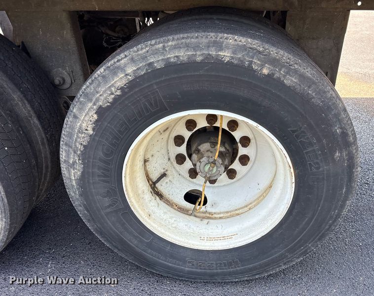 image for item DM1959 2012 Utility VS2DX dry van trailer