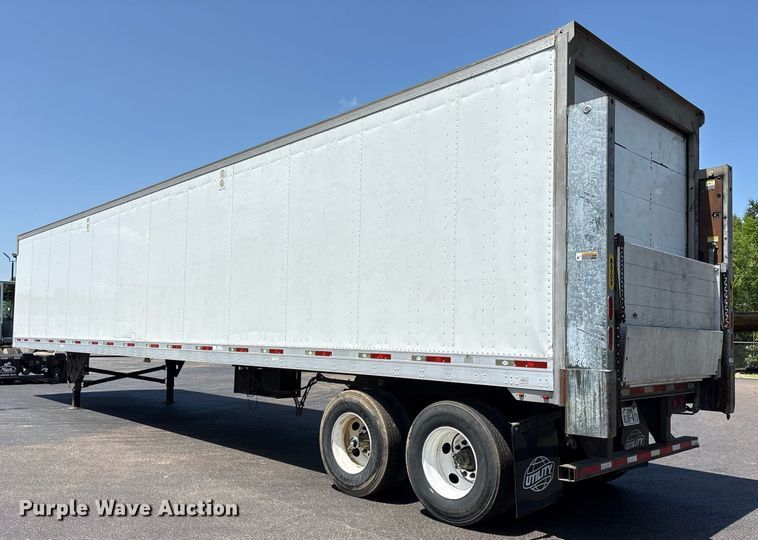 image for item DM1960 2012 Utility VS2DX dry van trailer