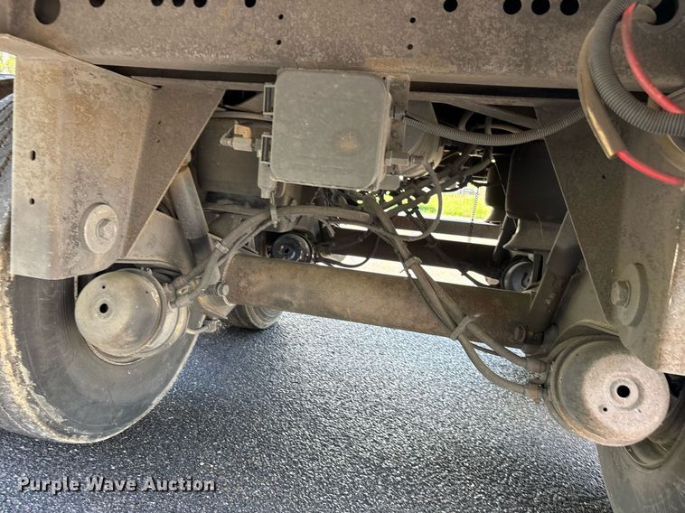 image for item DM1960 2012 Utility VS2DX dry van trailer