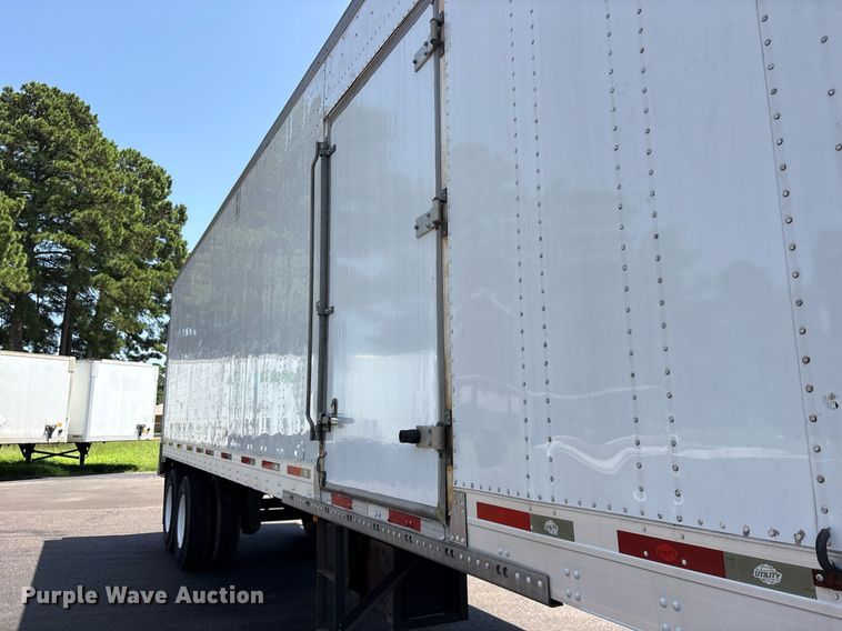 image for item DM1960 2012 Utility VS2DX dry van trailer