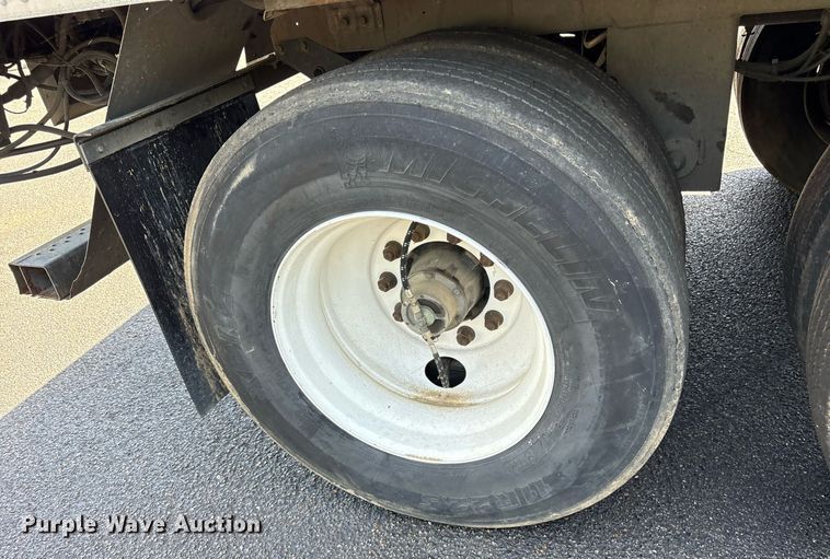 image for item DM1960 2012 Utility VS2DX dry van trailer