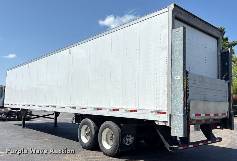 image for item DM1961 2012 Utility VS2DX dry van trailer