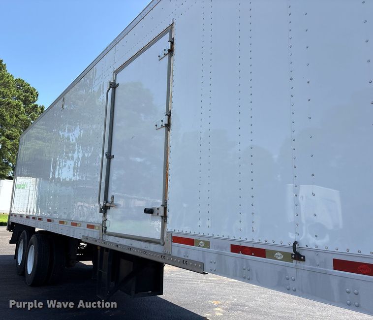 image for item DM1961 2012 Utility VS2DX dry van trailer