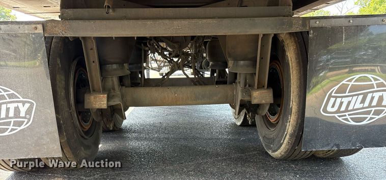 image for item DM1961 2012 Utility VS2DX dry van trailer