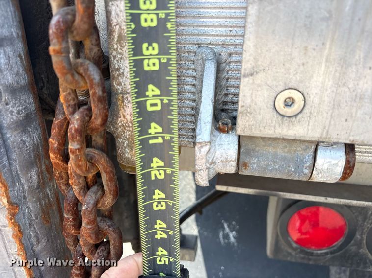 image for item DM1961 2012 Utility VS2DX dry van trailer