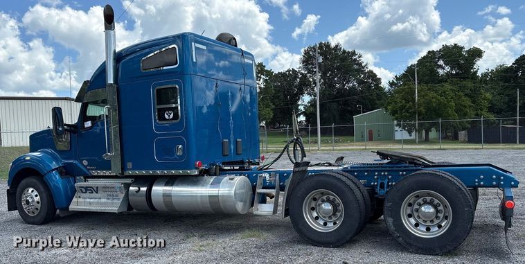 image for item DM1963 2020 Kenworth W990 semi truck