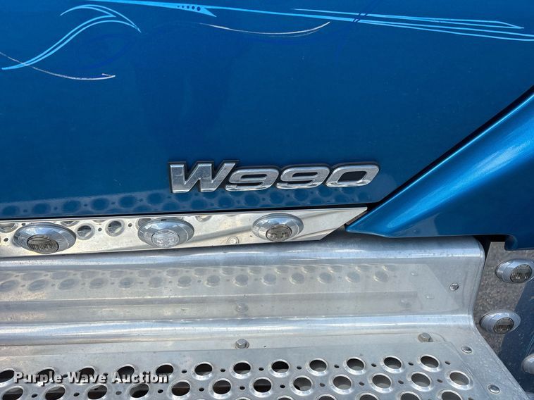 image for item DM1963 2020 Kenworth W990 semi truck