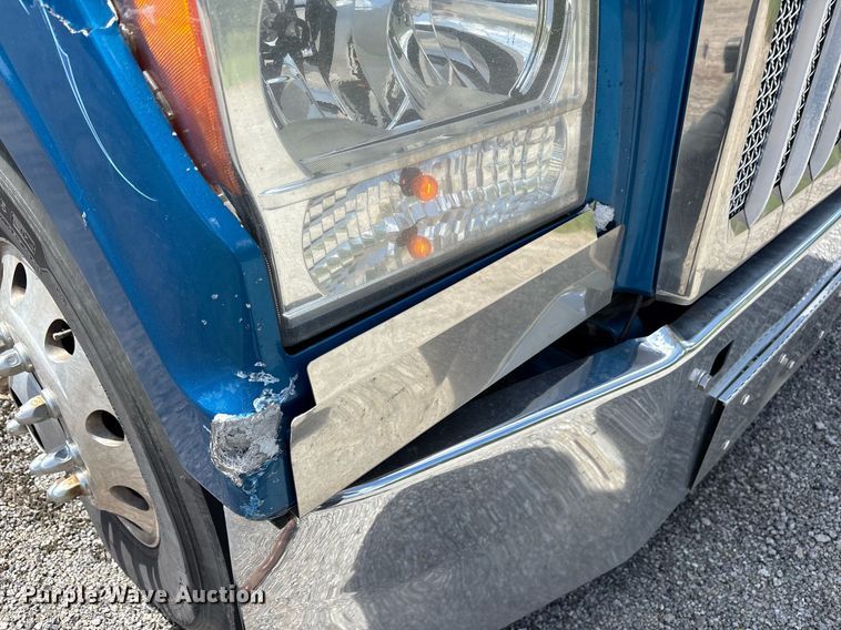 image for item DM1963 2020 Kenworth W990 semi truck