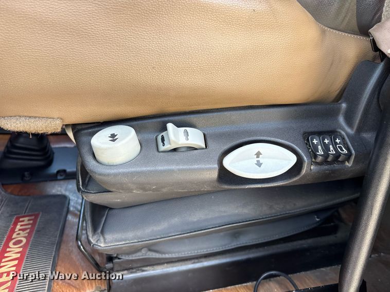 image for item DM1963 2020 Kenworth W990 semi truck