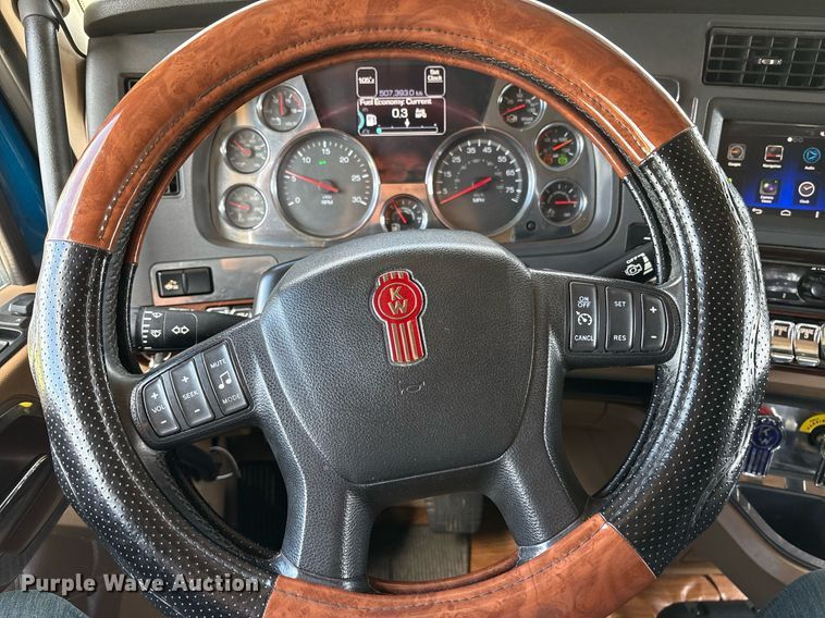 image for item DM1963 2020 Kenworth W990 semi truck