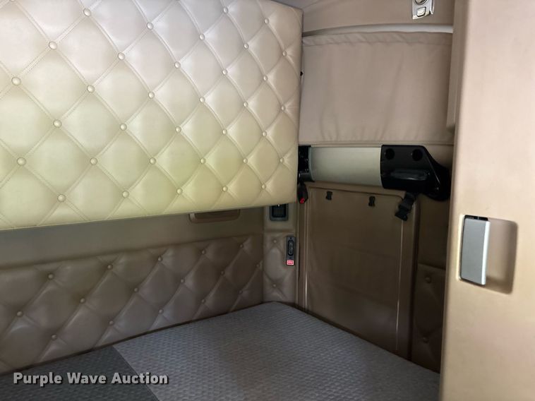 image for item DM1963 2020 Kenworth W990 semi truck