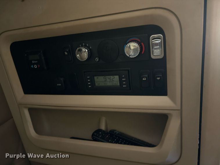 image for item DM1963 2020 Kenworth W990 semi truck