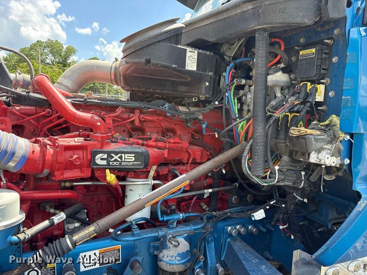 image for item DM1963 2020 Kenworth W990 semi truck