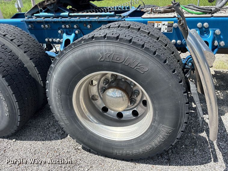 image for item DM1963 2020 Kenworth W990 semi truck