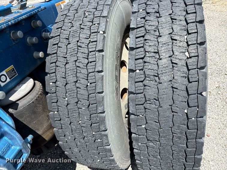 image for item DM1963 2020 Kenworth W990 semi truck