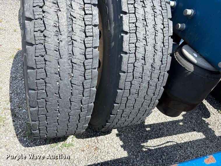 image for item DM1963 2020 Kenworth W990 semi truck