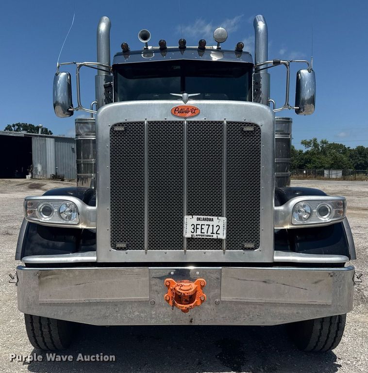 CAMIóN 2021 PETERBILT