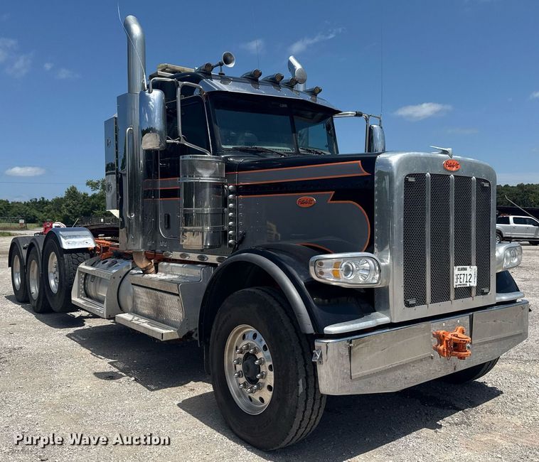 CAMIóN 2021 PETERBILT