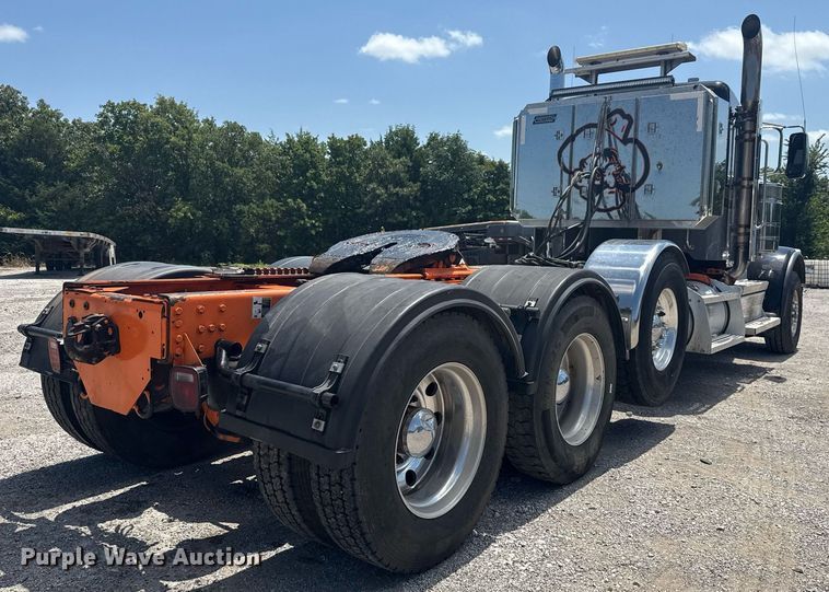 CAMIóN 2021 PETERBILT