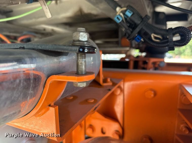 image for item DS3828 2021 Peterbilt 389 semi truck