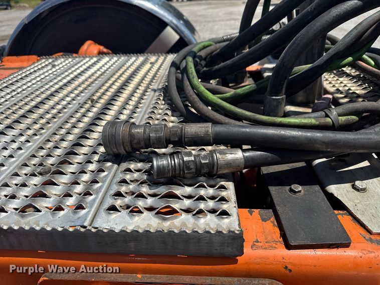 image for item DS3828 2021 Peterbilt 389 semi truck