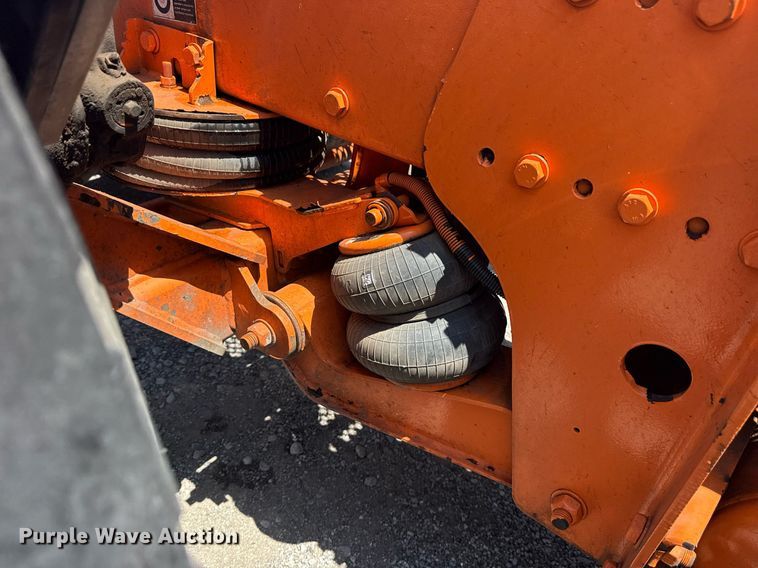 image for item DS3828 2021 Peterbilt 389 semi truck