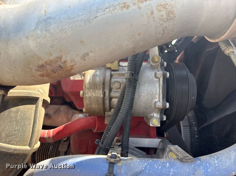 image for item DS3828 2021 Peterbilt 389 semi truck