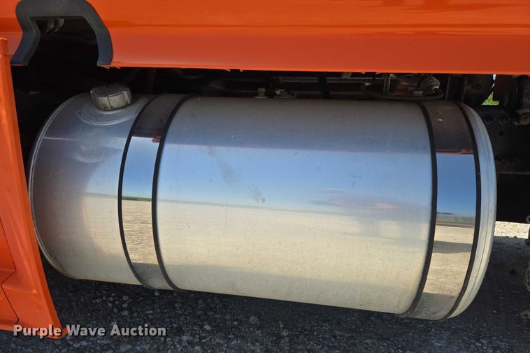 image for item DS3830 2016 Freightliner Cascadia 125 semi truck